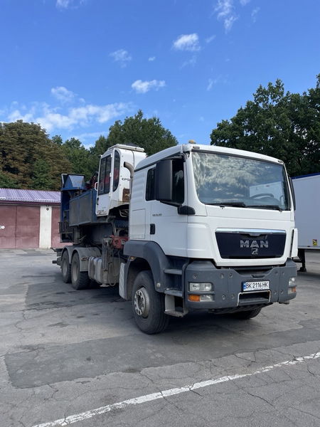 ТОВ ” ВУД КОРП” Хмельницької обл. отримав на умовах фінансового лізингу автомобіль ВАРЗ АЦМ ( з обладнанням рубильно-подрібнювальної машини Bruks 806 CT).