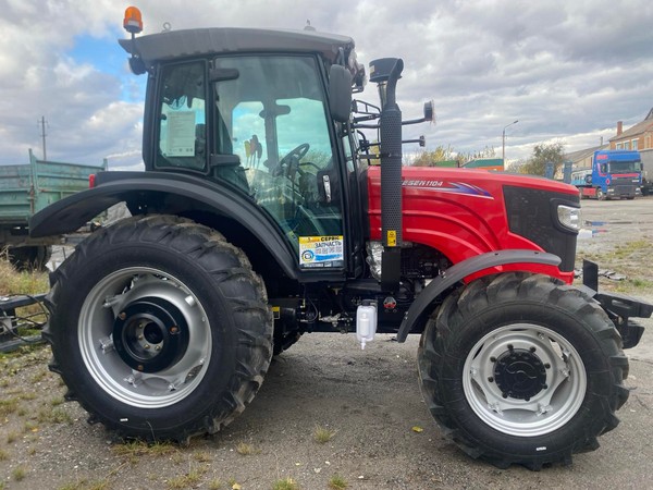 Житомирською філією Національної акціонерної компанії “Украгролізинг” 22 жовтня поставлено трактор FUGESEN-1104 ФОП Мельник І.І.