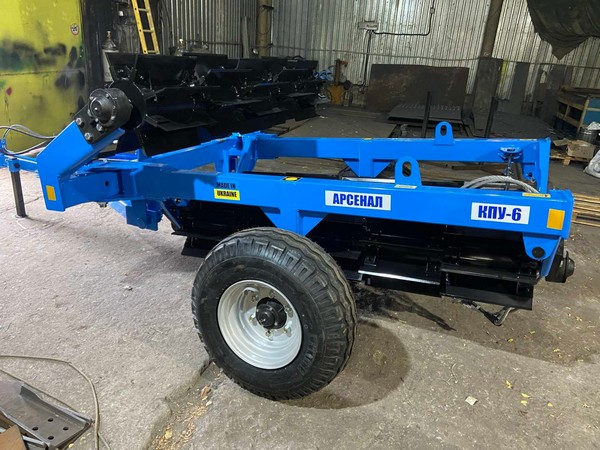 Кіровоградська філія у листопаді передала на умовах лізингу ФГ “Перемога” Новоукраїнський р-н Кіровоградська обл коток -подрібнювач КПУ-6 АРСЕНАЛ  виробництва ТОВ “Технотайм” м.Кропивницький